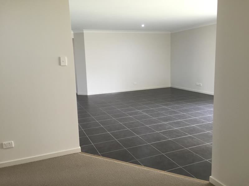 7 Hedgerose Way, Parkhurst QLD 4702